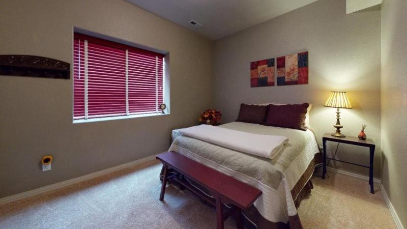 120 Winding Meadow By Vacation Rentals For You Monument Экстерьер фото